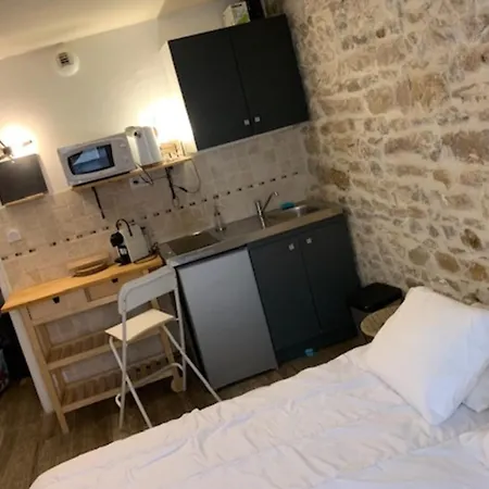 Cosy Georges For 2 People In Vieux Lyon