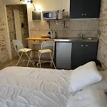 Appartamento With Exposed Stone Vieux *